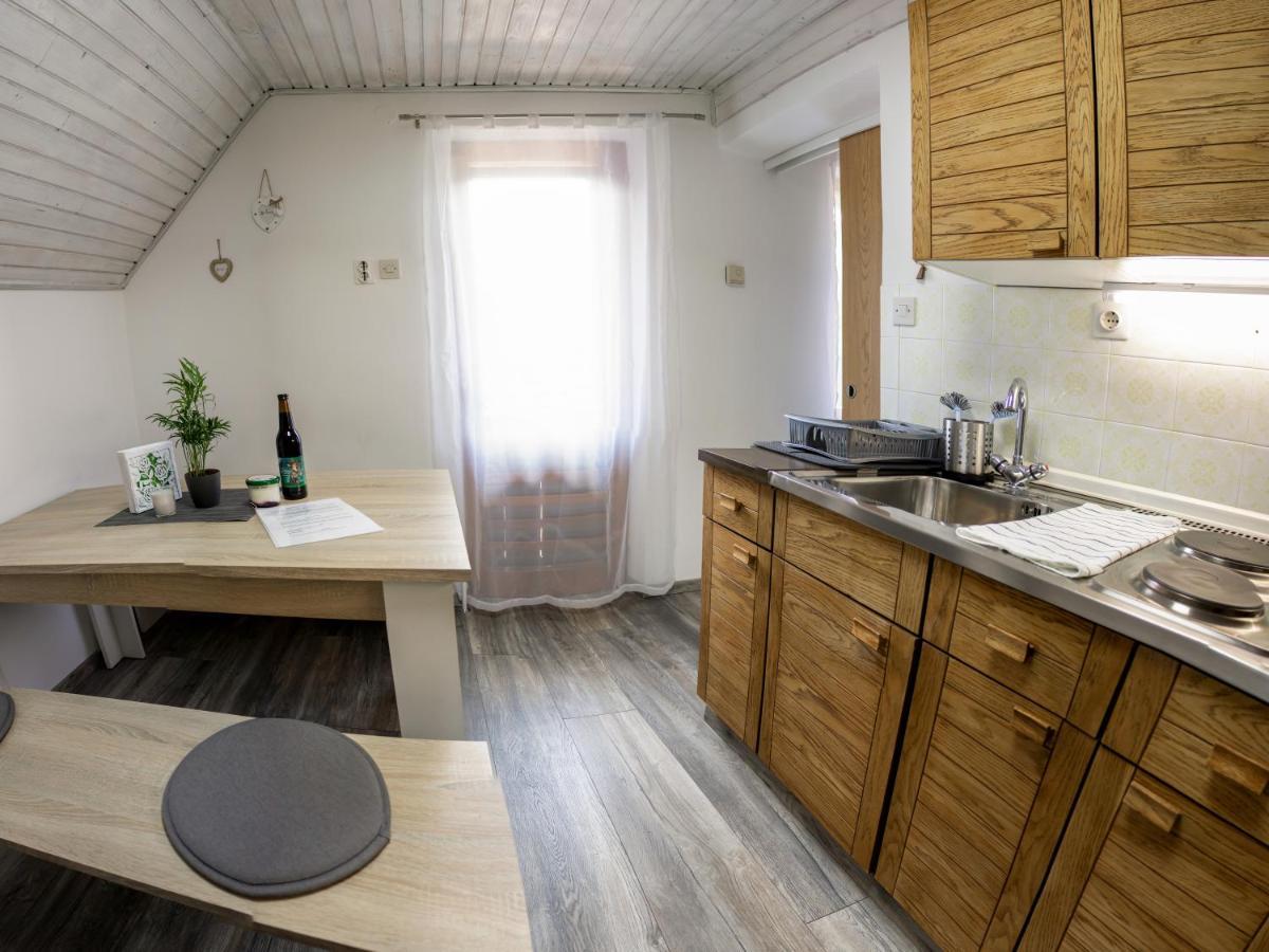 Apartma Petra Ravnik - Wanderer'S Hut Apartment Bohinj Exterior foto